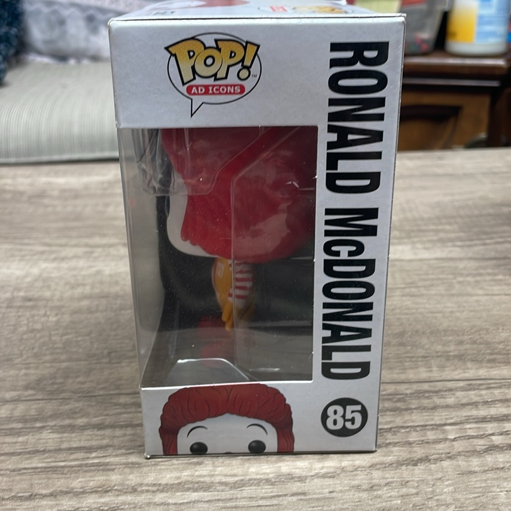 FunkoPop Ronald McDonald - Picture 3 of 7